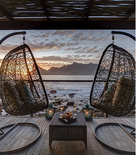 tintswalo-couple-chairs